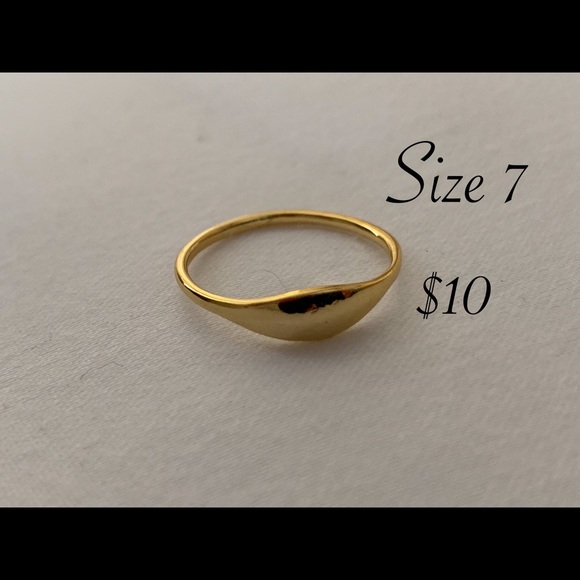 Gold rings - Picture 2 of 3